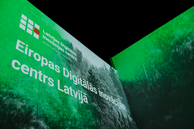 Parakstīts memorands par Eiropas Digitālās inovācijas centra izveidi Latvijā