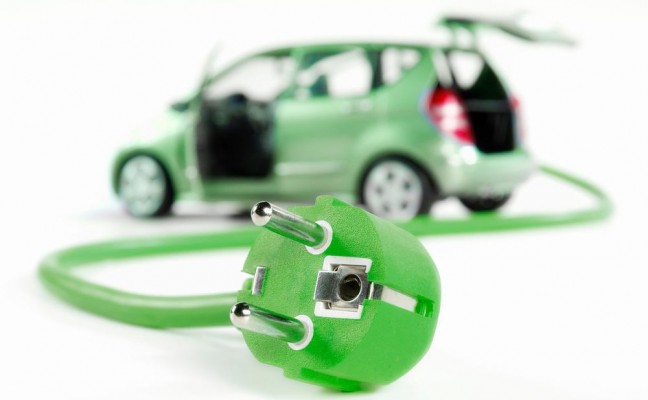 Elektromobiļu uzlāde Latvijā kļūst ērtāka un pieejamāka
