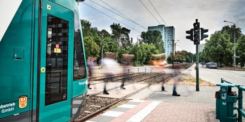  Satiksmē parādīsies pirmais pašbraucošais tramvajs 