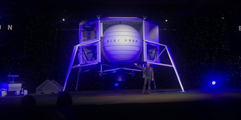 Blue Origin: Pēc pieciem gadiem cilvēks atkal varētu iekarot Mēnesi