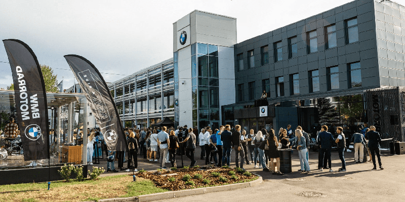 Latvijā atklāts viens no lielākajiem BMW Motorrad saloniem Baltijā