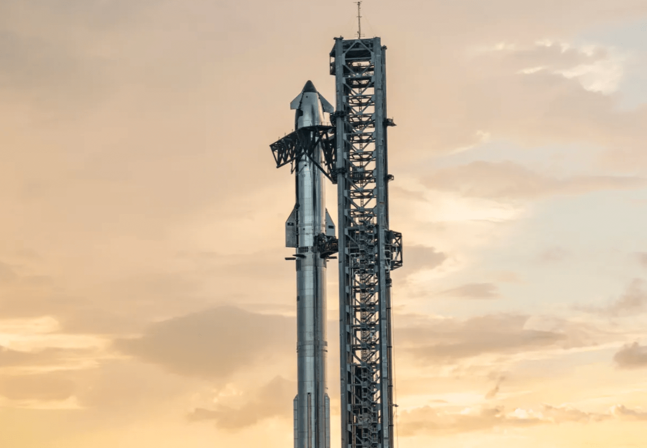 SpaceX raķešu sistēma Starship pirmo reizi orbītā nogādā kravu 